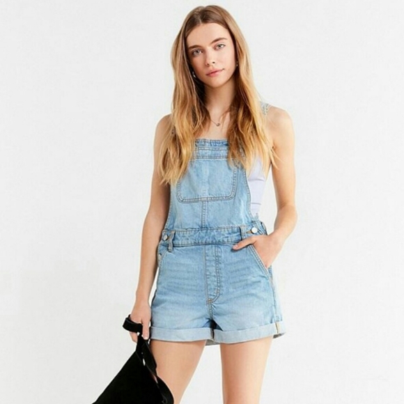 urban outfitters overall shorts